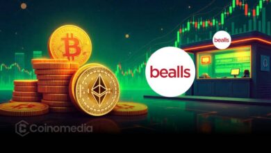 Customer using Flexa crypto wallet at Bealls store checkout