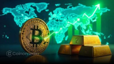 Chart illustrating Bitcoin's correlation with gold rising above 50% while its correlation with the Nasdaq 100 declines, highlighting Bitcoin's growing role as a scarce store-of-value asset.