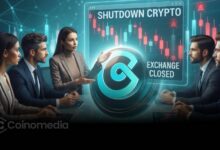 Illustration showing CoinEx announcing its shutdown, highlighting the exchange's closure due to prolonged market weakness and rising compliance costs, with withdrawals available until December 22.